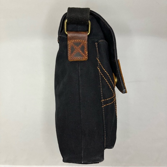 Auger Canvas Leather Crossbody Messenger Bag Black Unisex - Picture 9 of 13